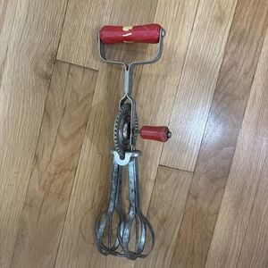 Vintage ANDROCK HAND MIXER/EGG BEATER‎ Kitchen Utensil RED Bakelite Spins!!!